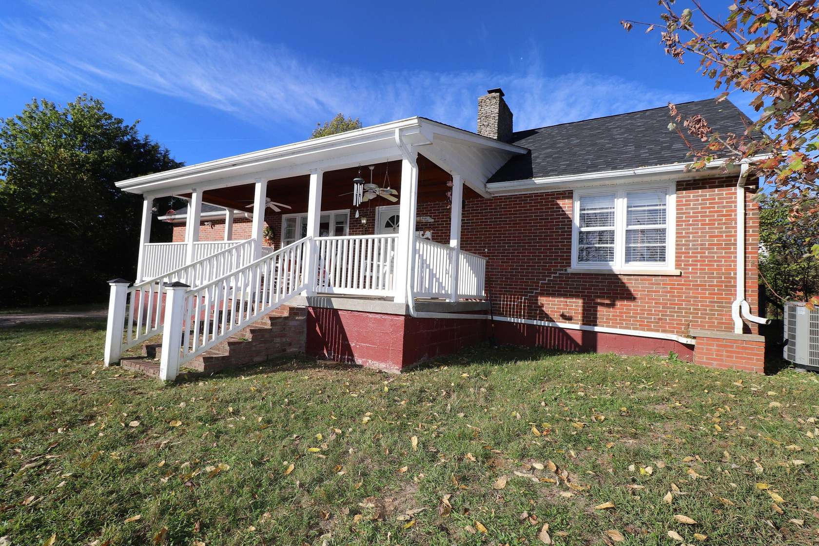 37.4 Acres of Land with Home for Sale in Nicholasville, Kentucky