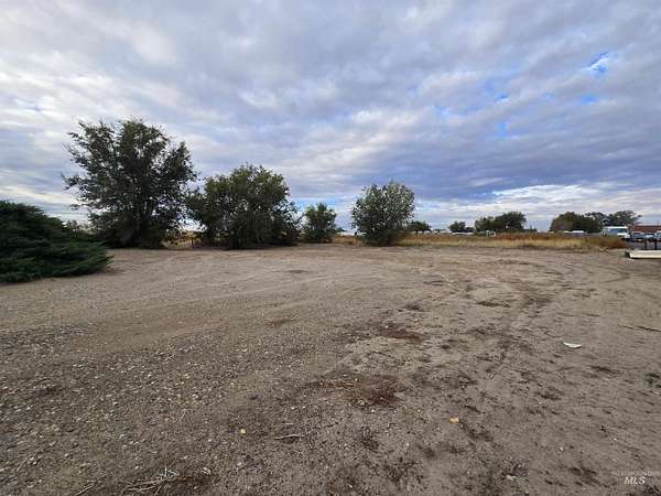0.33 Acres of Commercial Land for Sale in Ontario, Oregon