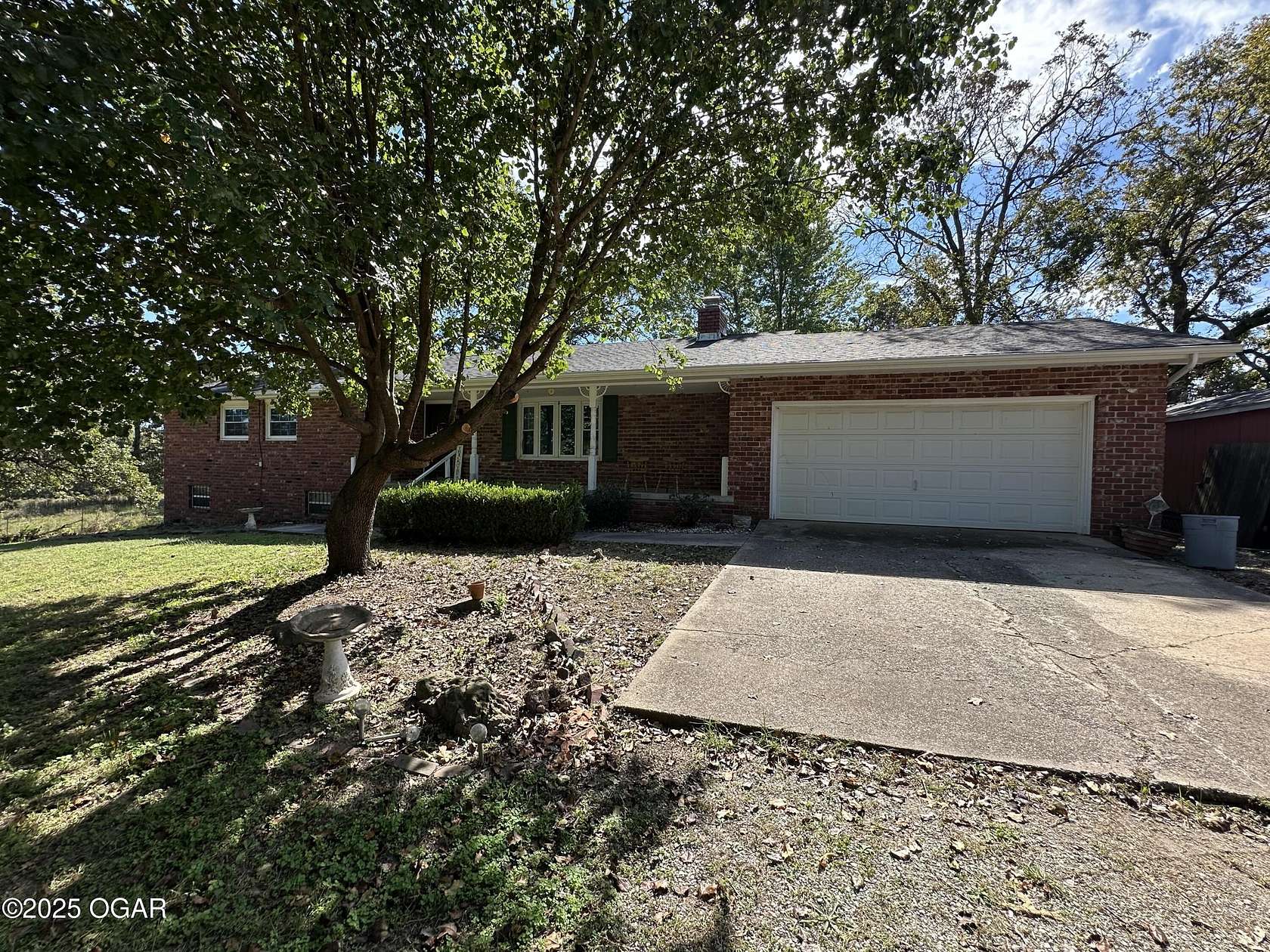 4 Acres of Residential Land with Home for Sale in Neosho, Missouri