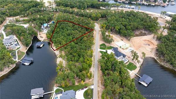 4.76 Acres of Residential Land for Sale in Sunrise Beach, Missouri