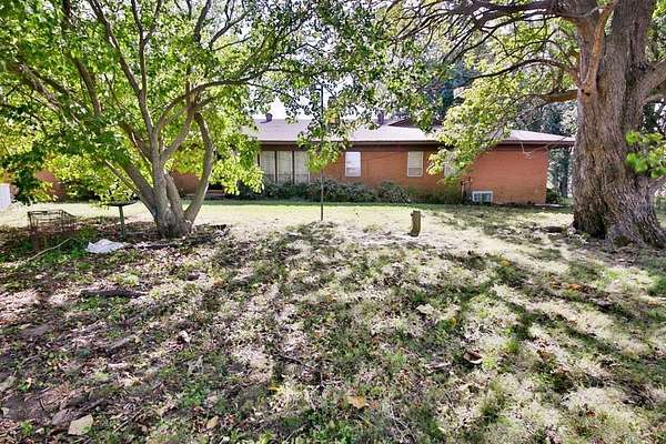 5 Acres of Residential Land with Home for Sale in Marion, Arkansas