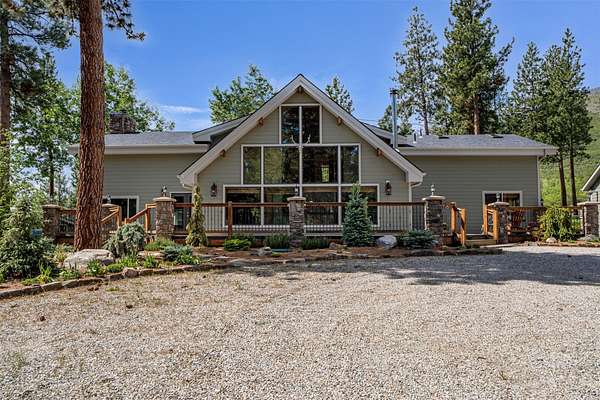 5.55 Acres of Land with Home for Sale in Hamilton, Montana
