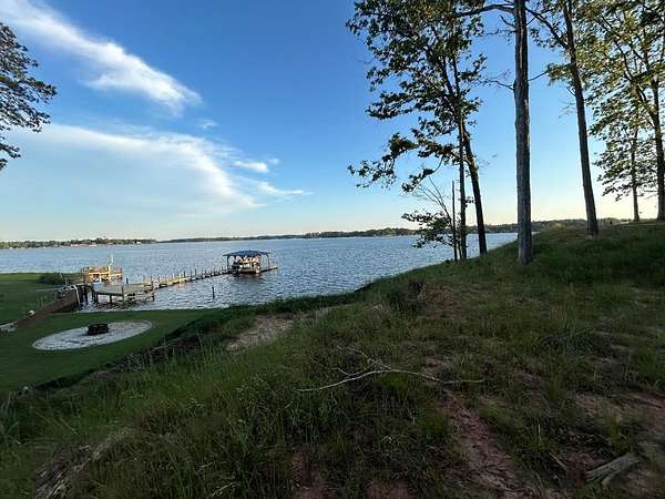 1 Acre of Residential Land for Sale in Cross Hill, South Carolina