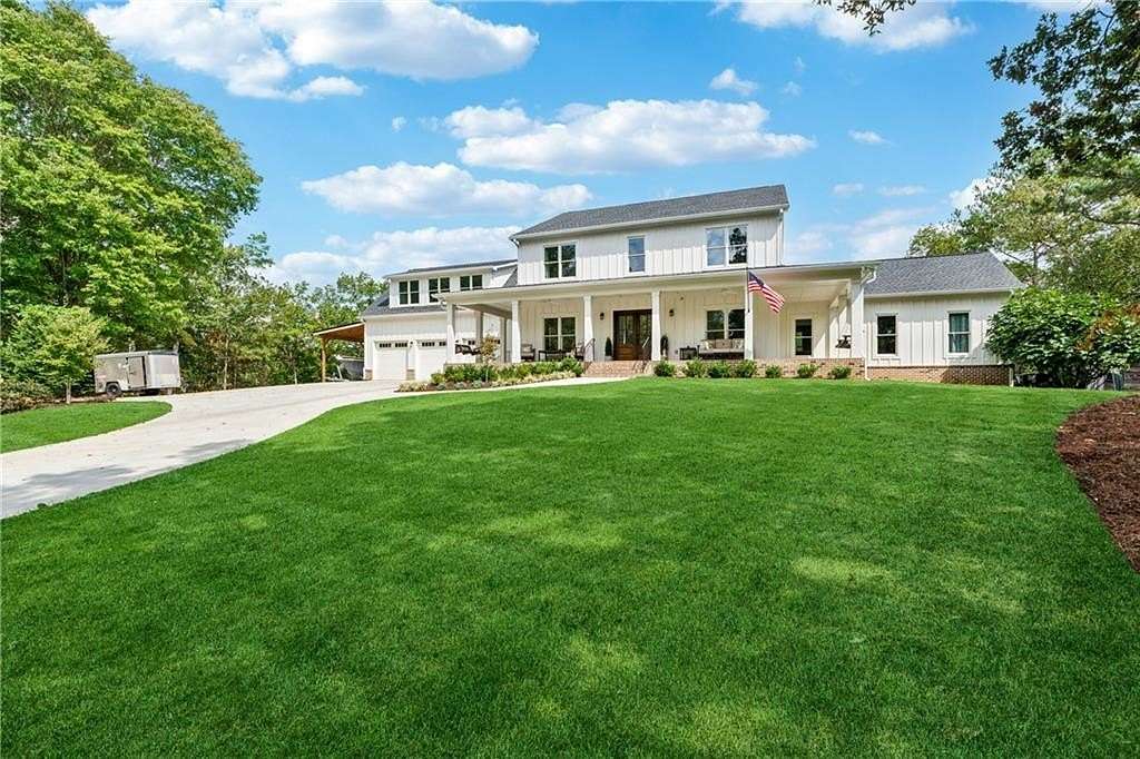 21.4 Acres of Recreational Land with Home for Sale in White, Georgia