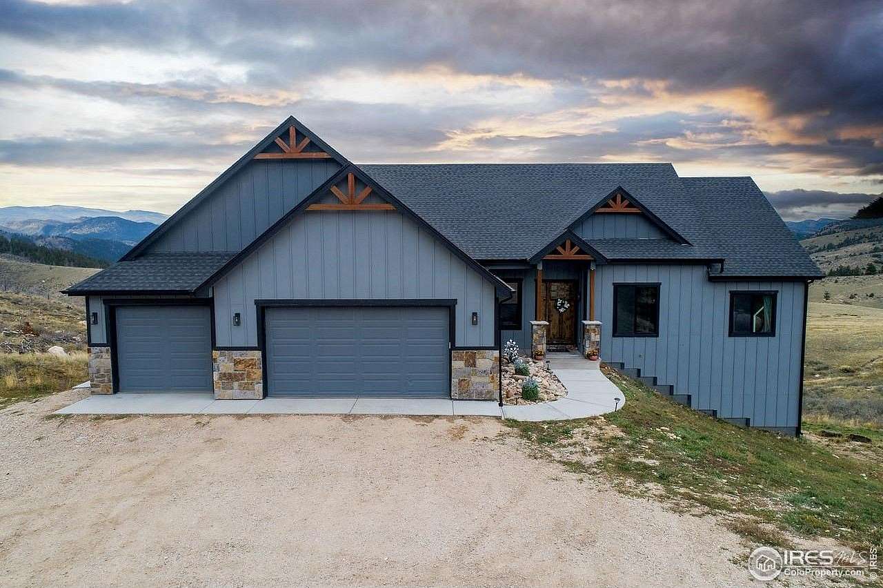 2.74 Acres of Residential Land with Home for Sale in Livermore, Colorado