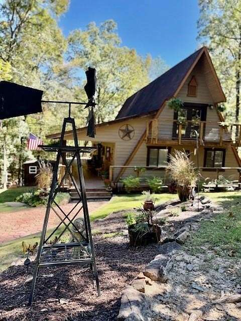 6.5 Acres of Residential Land with Home for Sale in Salem, Alabama