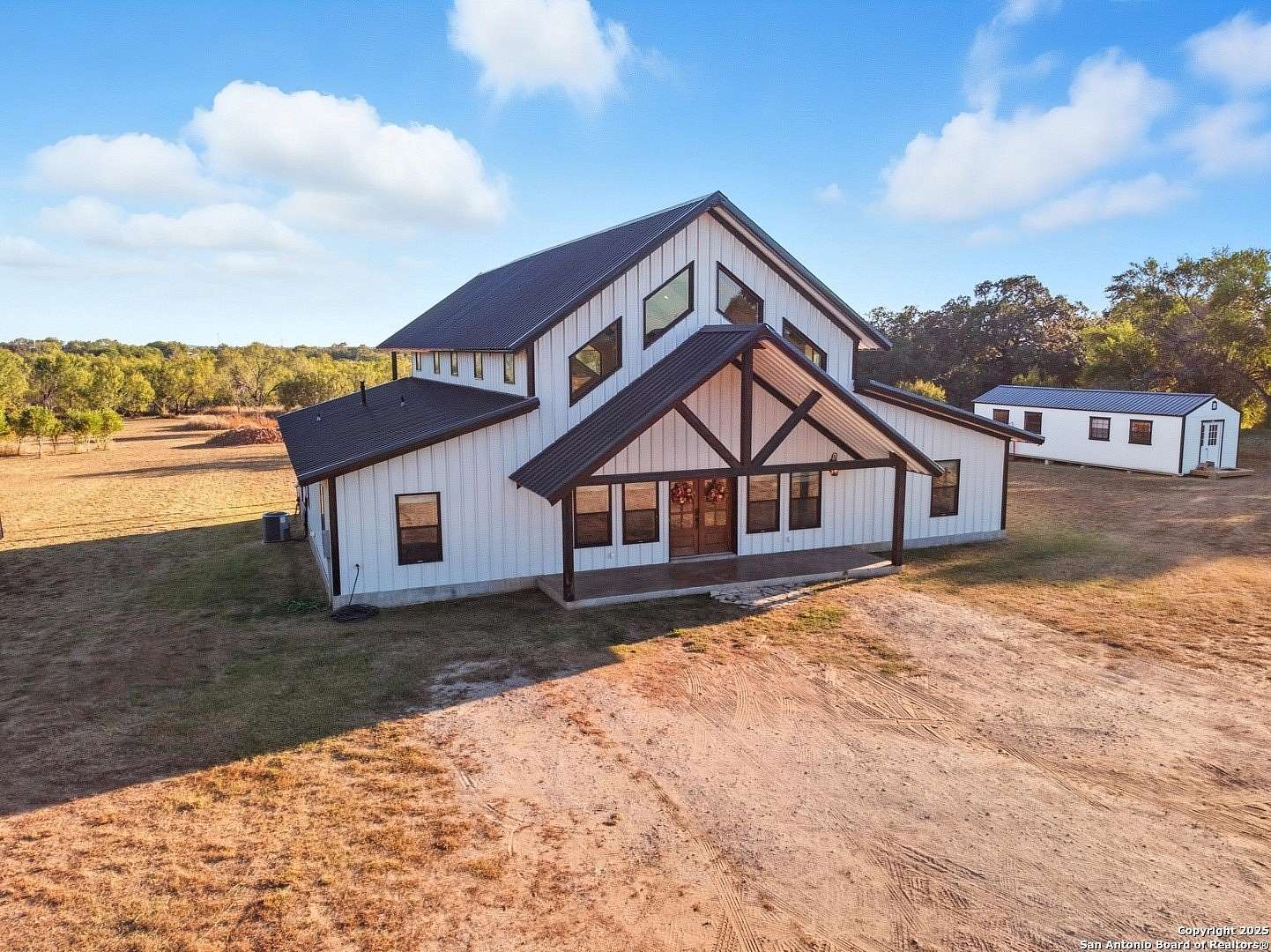 3 Acres of Residential Land with Home for Sale in Atascosa, Texas