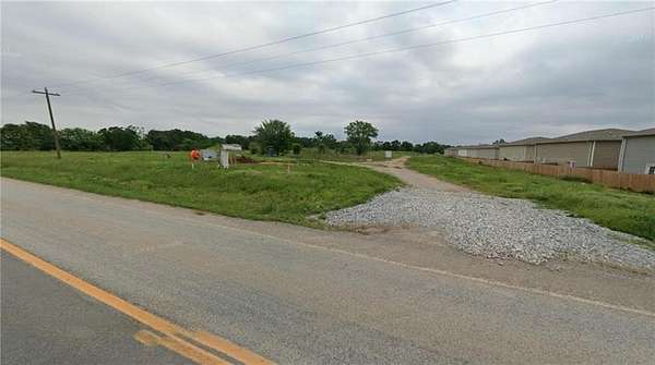 9.39 Acres of Mixed-Use Land for Sale in Decatur, Arkansas
