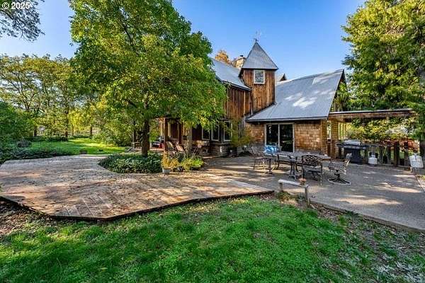 62.5 Acres of Land with Home for Sale in Selma, Oregon