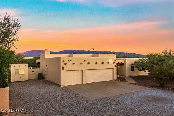 1.79 Acres of Residential Land with Home for Sale in Tucson, Arizona