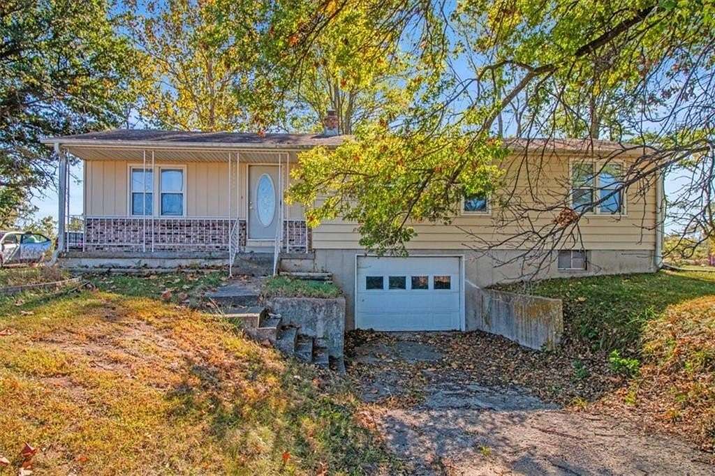 12.4 Acres of Land with Home for Sale in Odessa, Missouri