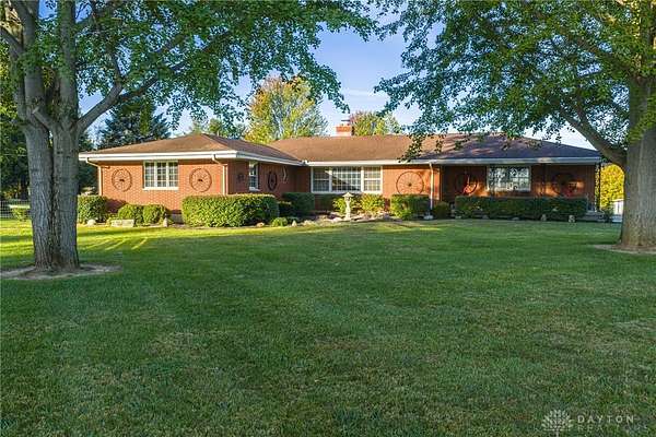 3.79 Acres of Residential Land with Home for Sale in Sugarcreek Township, Ohio