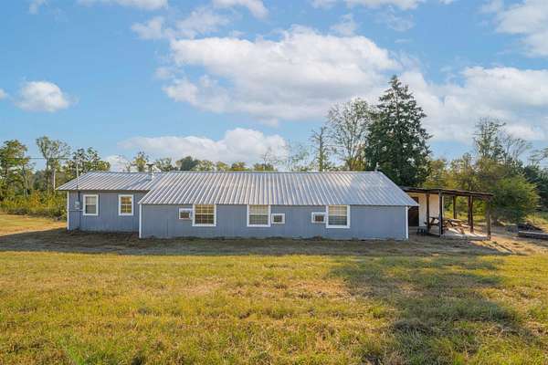 17.1 Acres of Land with Home for Sale in Daingerfield, Texas
