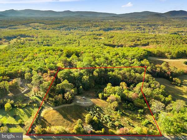 10 Acres of Residential Land for Sale in Marshall, Virginia