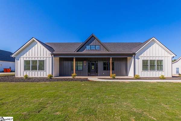 2 Acres of Residential Land with Home for Sale in Fountain Inn, South Carolina