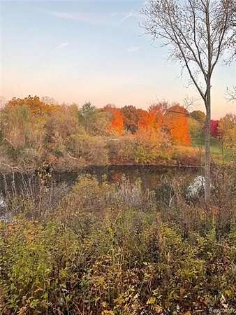 4.63 Acres of Residential Land for Sale in Holly, Michigan