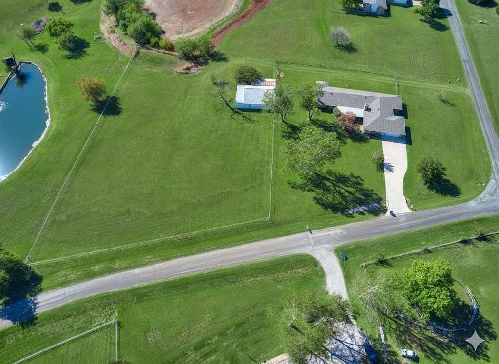 3 Acres of Residential Land with Home for Sale in Piedmont, Oklahoma