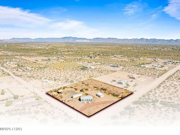 2 Acres of Improved Mixed-Use Land for Sale in Golden Valley, Arizona