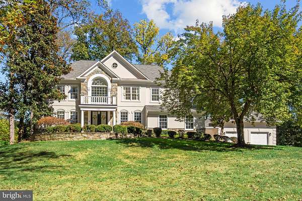 1.77 Acres of Residential Land with Home for Lease in Great Falls, Virginia