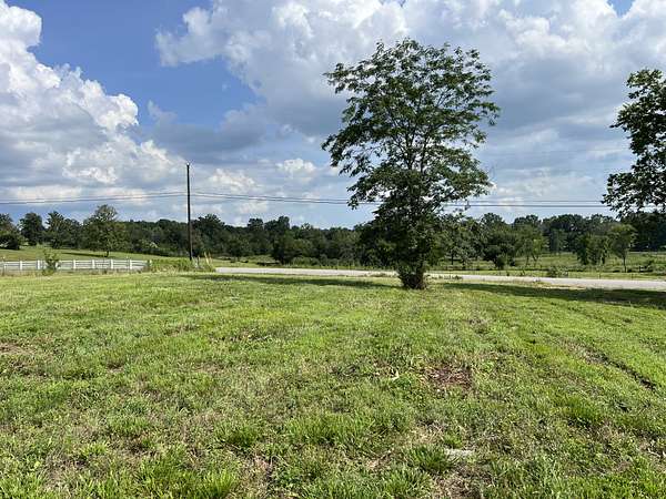 5 Acres of Residential Land for Sale in Lascassas, Tennessee
