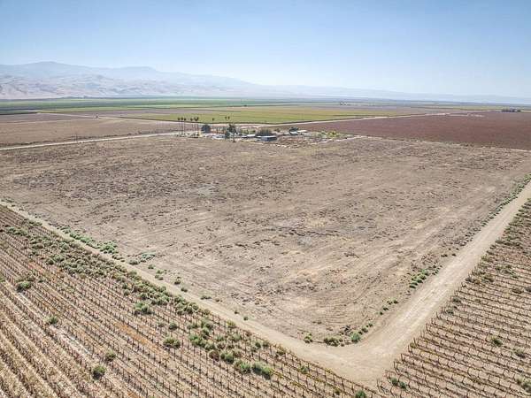 34.6 Acres of Land for Sale in Bakersfield, California