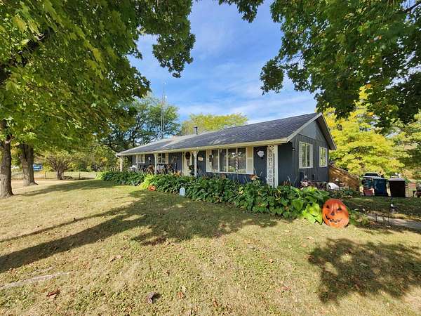 3 Acres of Residential Land with Home for Sale in Lanark, Illinois