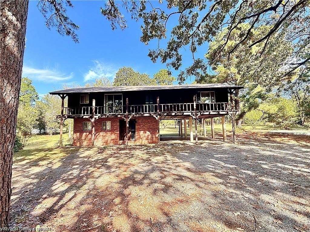 6 Acres of Residential Land with Home for Sale in Hartford, Arkansas