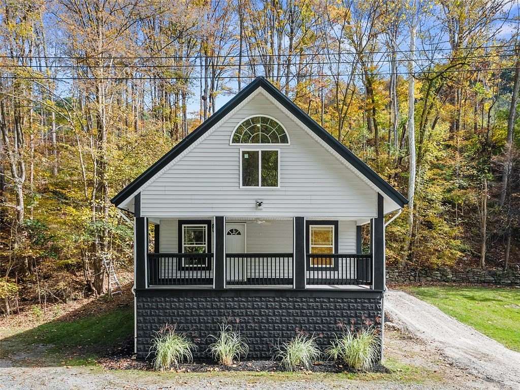 1.75 Acres of Residential Land with Home for Sale in Sewickley Hills, Pennsylvania