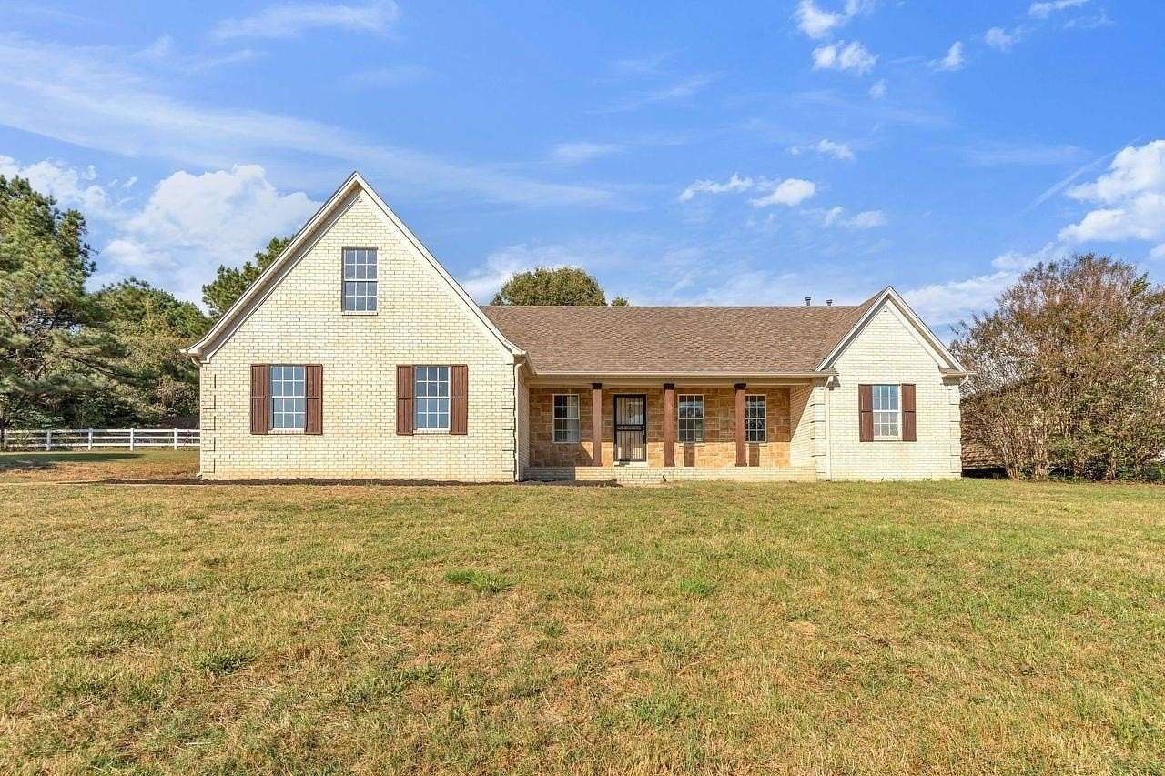 2 Acres of Land with Home for Sale in Munford, Tennessee