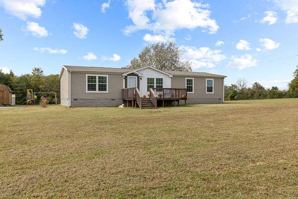 3.1 Acres of Residential Land with Home for Sale in Shelbyville, Tennessee