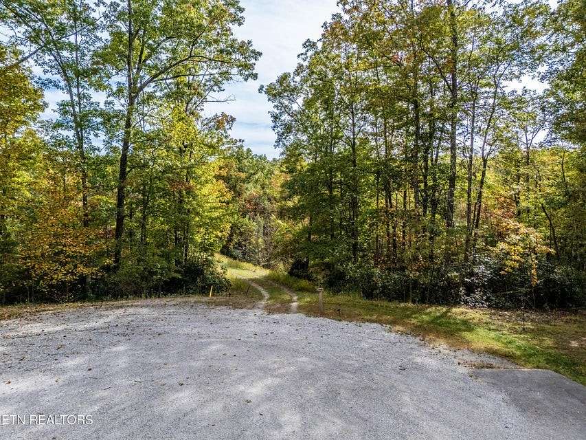 4.6 Acres of Residential Land for Sale in Monterey, Tennessee