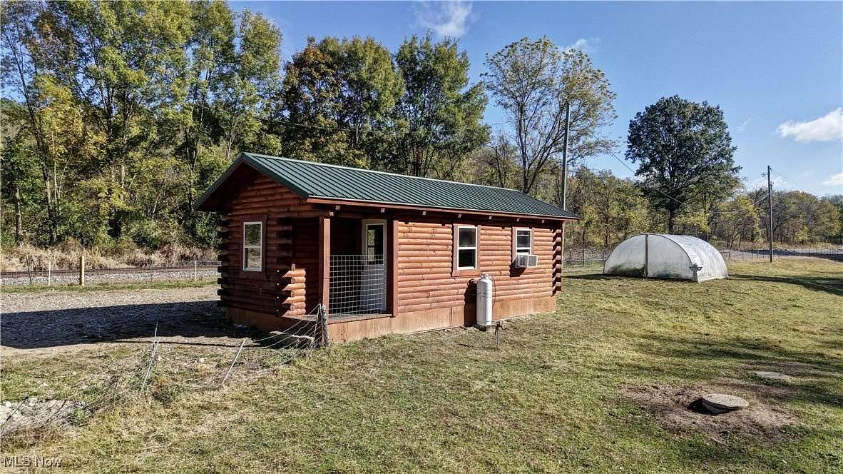 5 Acres of Residential Land for Auction in North Lawrence, Ohio