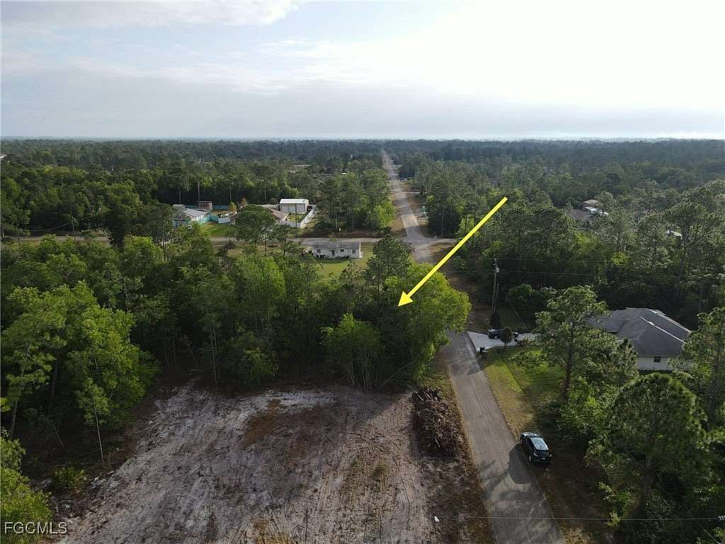 0.25 Acres of Land for Sale in Lehigh Acres, Florida