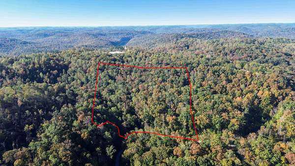 5 Acres of Residential Land for Sale in Burnside, Kentucky