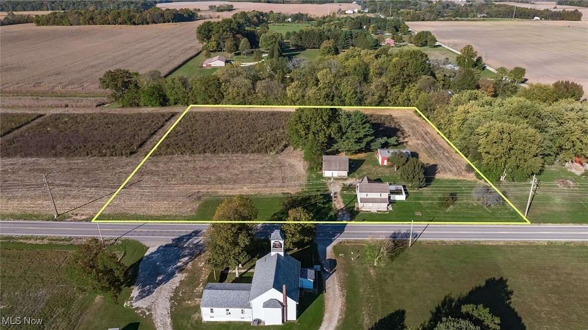 5.38 Acres of Land with Home for Sale in Baltimore, Ohio