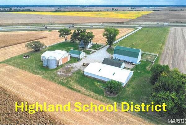 6.3 Acres of Land with Home for Sale in Pocahontas, Illinois