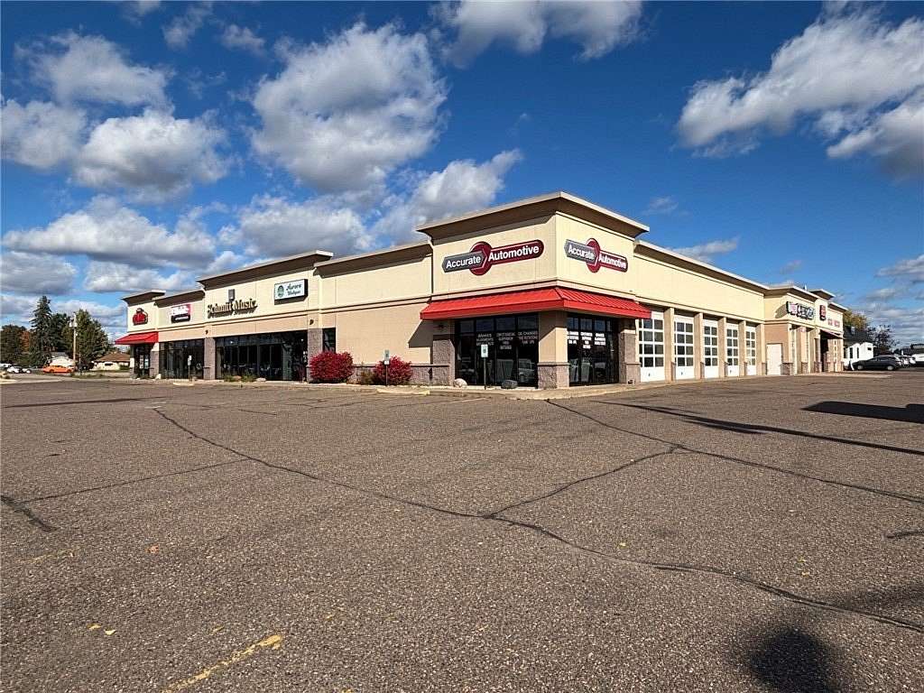 1.56 Acres of Improved Commercial Land for Sale in Eau Claire, Wisconsin