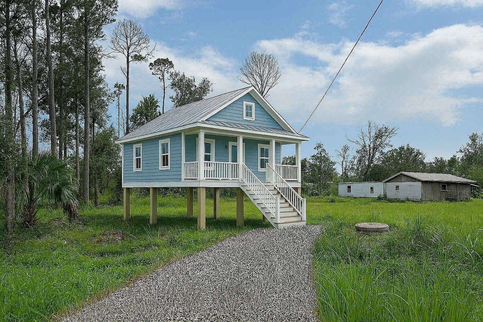 0.54 Acres of Mixed-Use Land for Sale in Steinhatchee, Florida