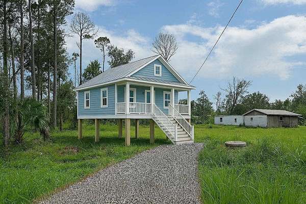 0.54 Acres of Mixed-Use Land for Sale in Steinhatchee, Florida