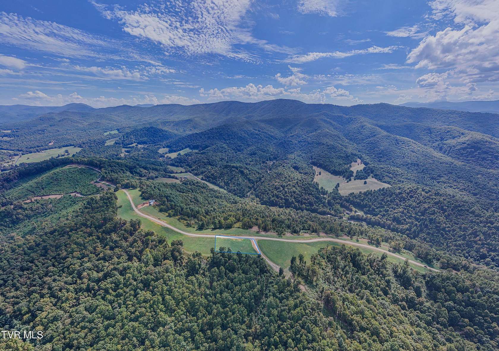 1 Acre of Residential Land for Sale in Butler, Tennessee