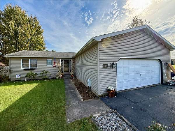 2.49 Acres of Residential Land with Home for Sale in Verona, New York