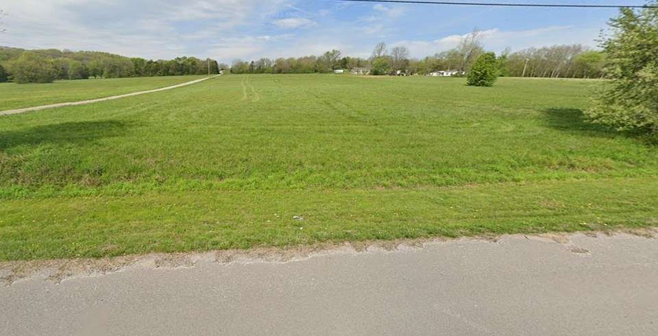 5.5 Acres of Land for Sale in Eagleville, Tennessee