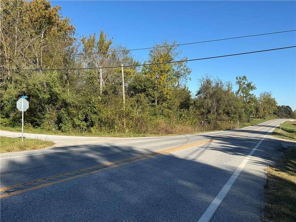 3 Acres of Mixed-Use Land for Sale in Harrison, Arkansas