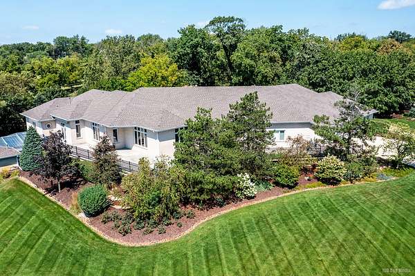 2 Acres of Residential Land with Home for Sale in Lemont, Illinois