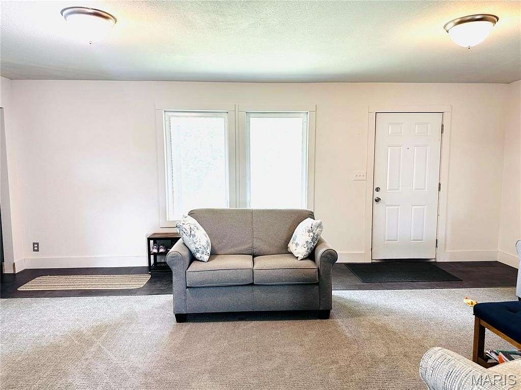 4.8 Acres of Residential Land with Home for Sale in Laddonia, Missouri