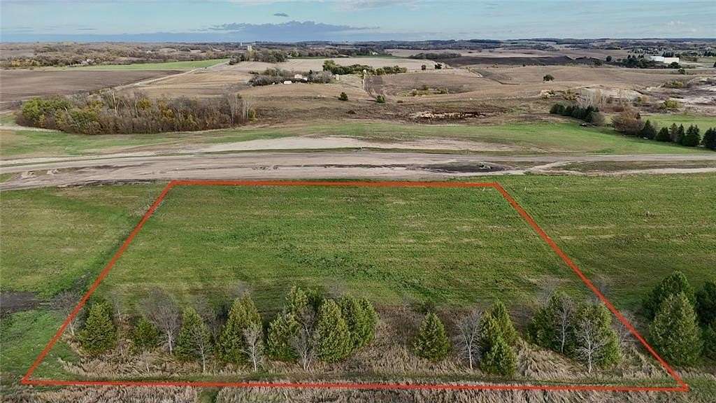 2.5 Acres of Residential Land for Sale in Fergus Falls, Minnesota
