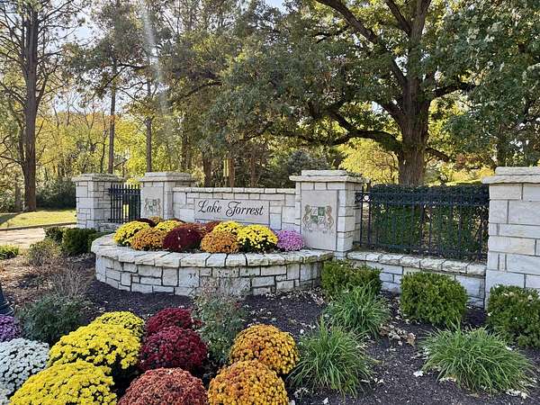 1 Acre of Residential Land for Sale in Shorewood, Illinois