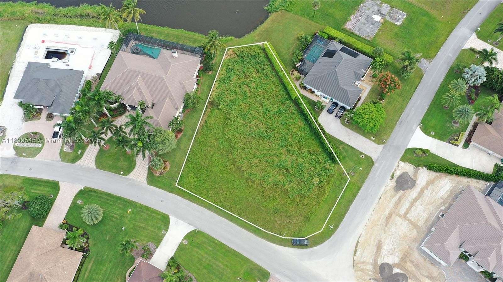 0.36 Acres of Residential Land for Sale in Naples, Florida