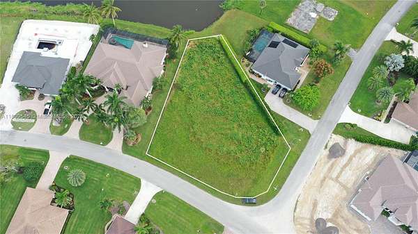 0.36 Acres of Residential Land for Sale in Naples, Florida