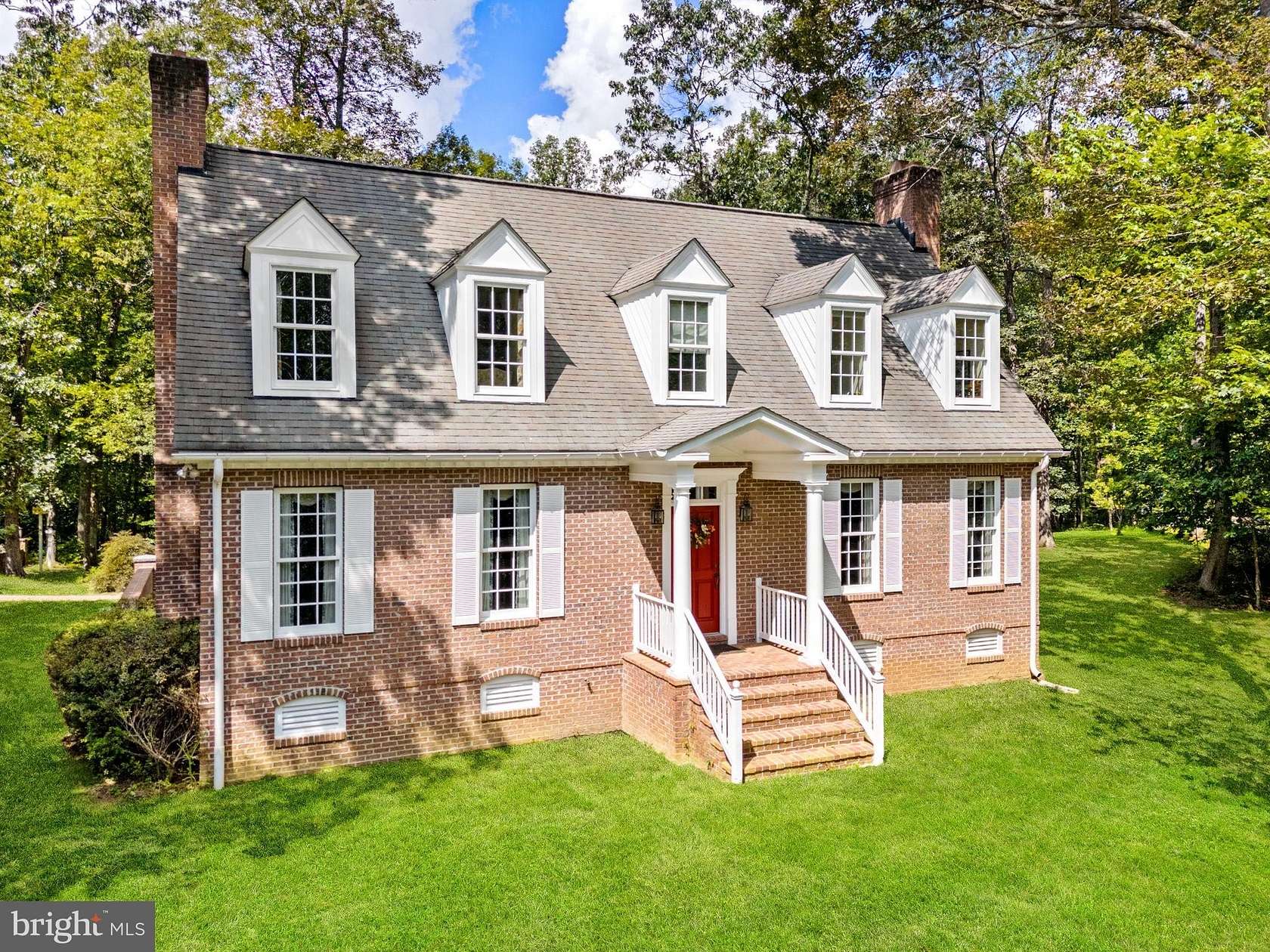 18.8 Acres of Land with Home for Sale in Marshall, Virginia